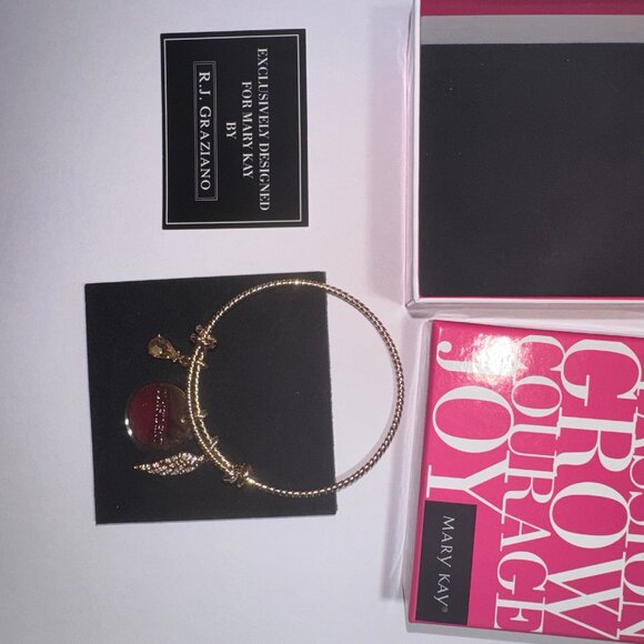 MARY KAY CHARM BRACELET - Picture 1 of 3